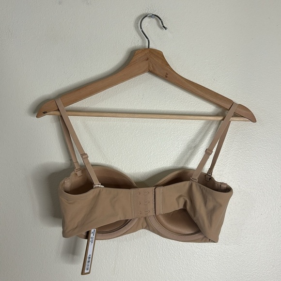 Skims fits everybody strapless bra in color clay size 36C - Picture 6 of 10